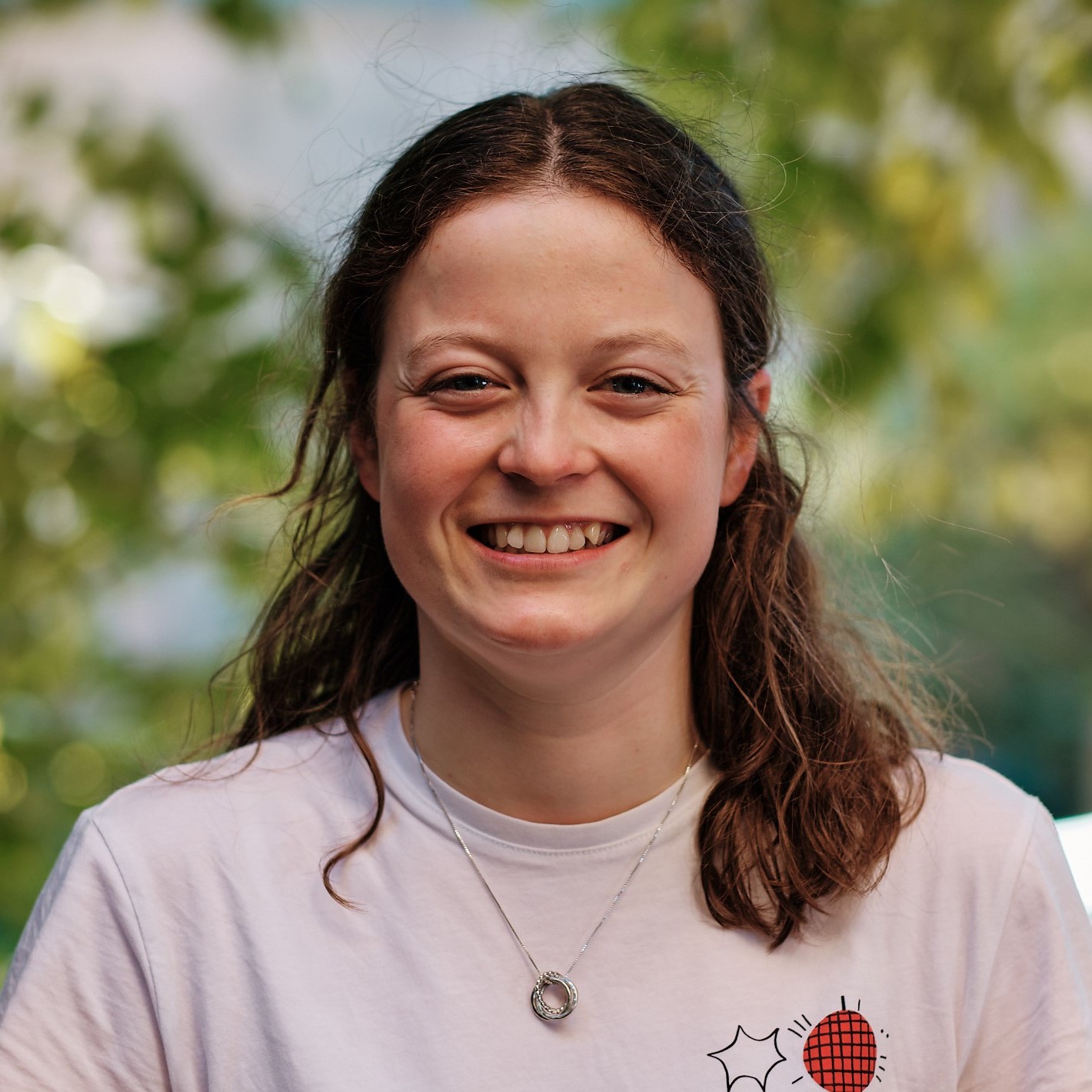 Esther Savage Se, P, W, SM - s